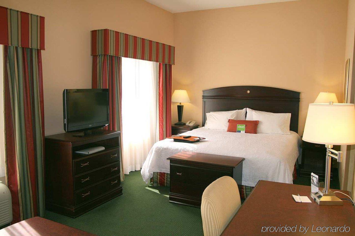 Hampton Inn & Suites Pensacola I-10 N At University Town Plaza Pokoj fotografie